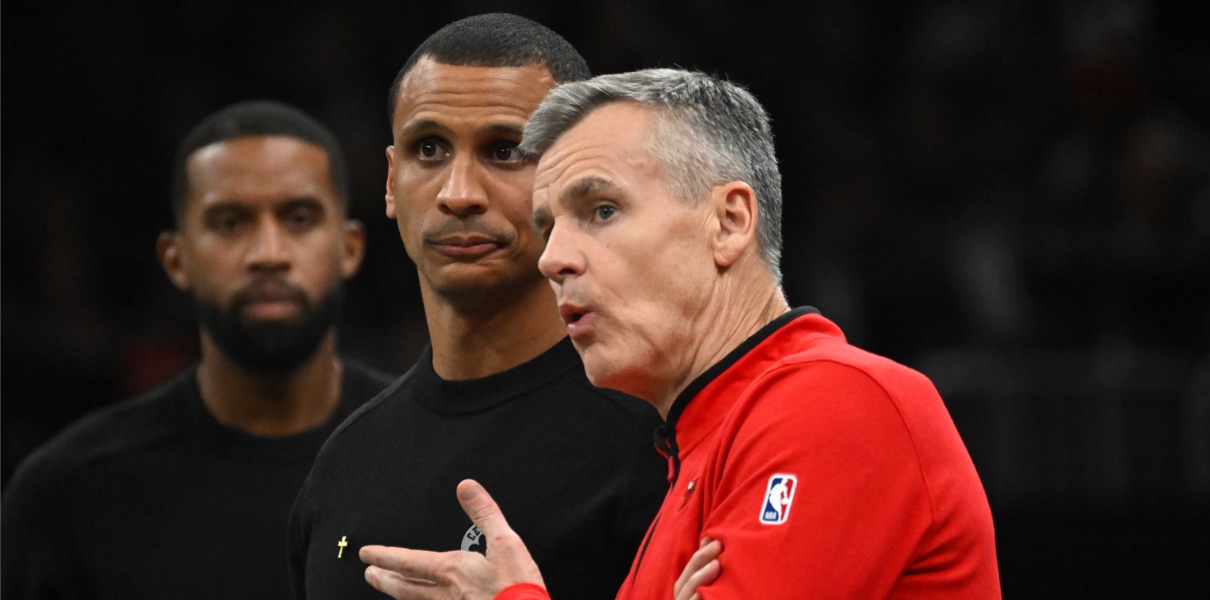 Chicago Bulls head coach Billy Donovan