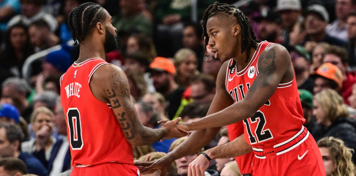 Coby White and Ayo Dosunmu of the Chicago Bulls