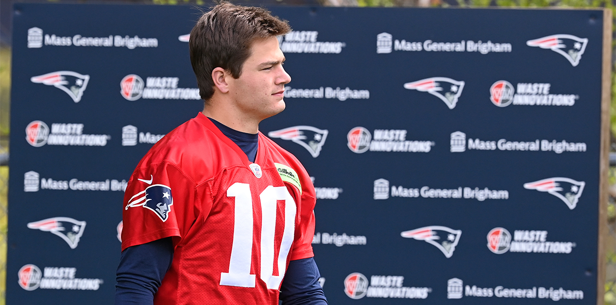 May 11, 2024; Foxborough, MA, USA; New England Patriots quarterback Drake Maye (10) arrives for practice at the New England Patriots rookie camp at Gillette Stadium.  Mandatory Credit: Eric Canha-USA TODAY Sports