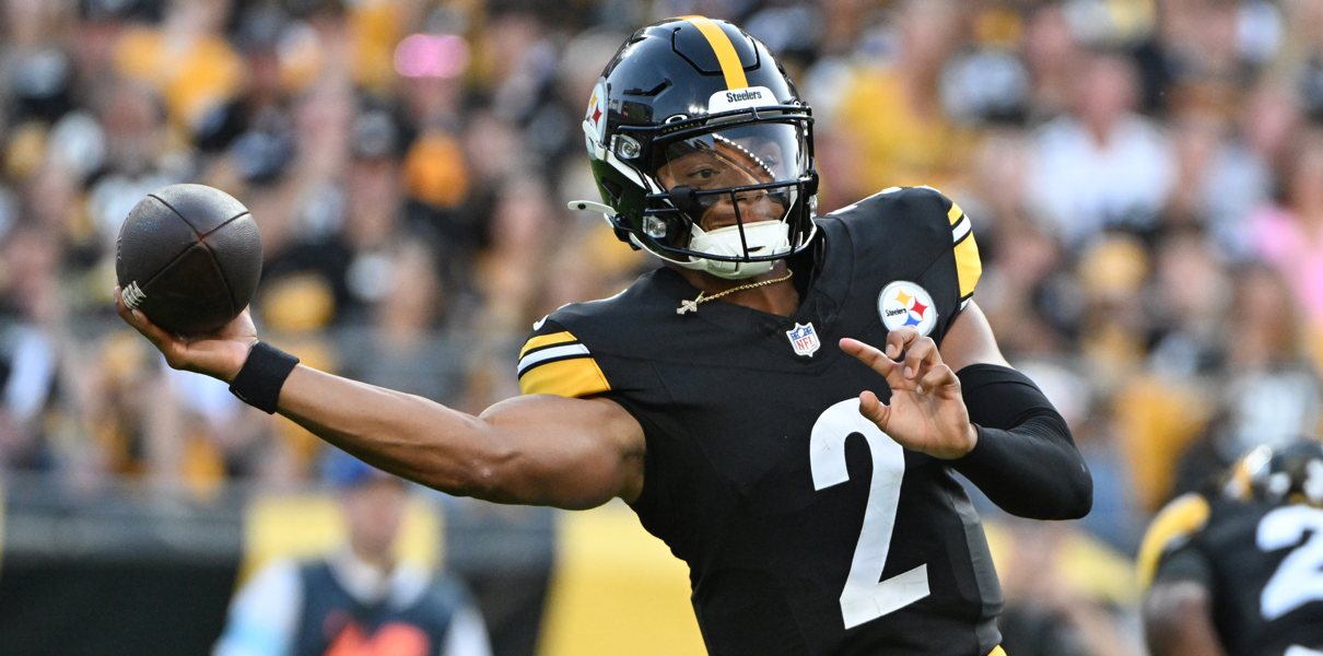 steelers former bears quarterback Justin Fields